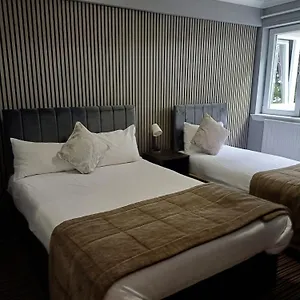 Kings Park 3* Glasgow