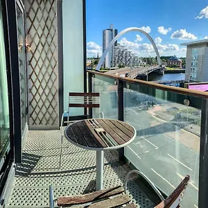 Hydro Secc 2 Bed Luxury Apartment Glasgow