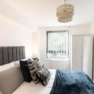 Apartment Lovely 5 Minutes From Centre, West End And Hydro