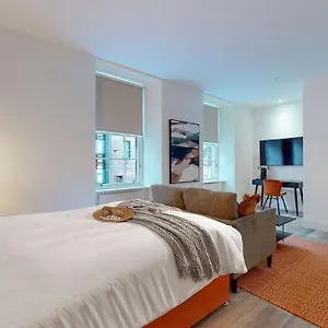 20 Bath Street Studio 1 Apartment