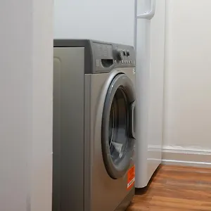 - 2 Bedroom Apartment Glasgow