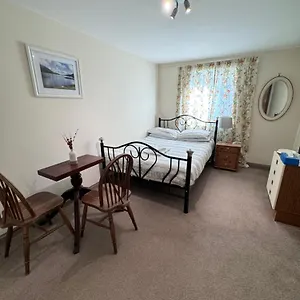 Cozy With A Comfy Double Bed Homestay Glasgow