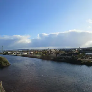 Riverview Vista - Luxury River View * Glasgow