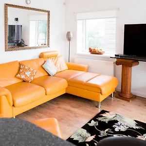 Pass The Keys Stylish 2bed Unit