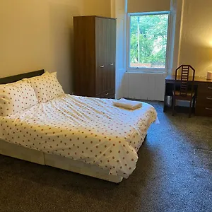 Barata Homestay Glasgow