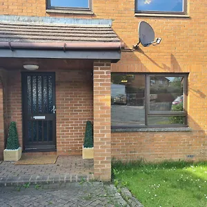 Travel Host 3 Bedroom House With Free Parking * Glasgow