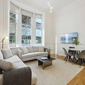 Luxurious 2 Bed Blythswood Flat * Glasgow