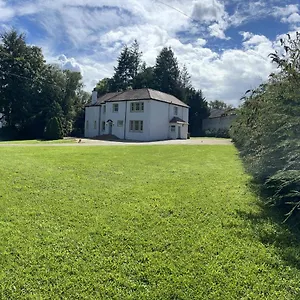 Large Country Mansion In Newton Mearns *