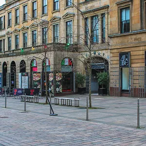 Stylish Merchant City Apartment