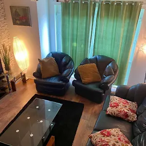 3 Bed ,2 Bedroom City Centre Apt Apartment