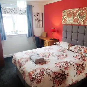 Double In Riverside Homestay Glasgow