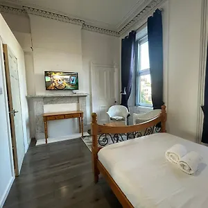 North-west Aparthotel