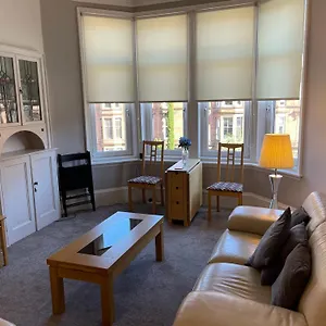 2 Bed West End Apartment *
